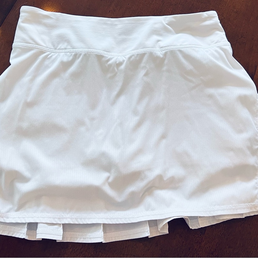 COPY - LULULEMON ATHLETICA PACE Setter skirt/skort Size 4